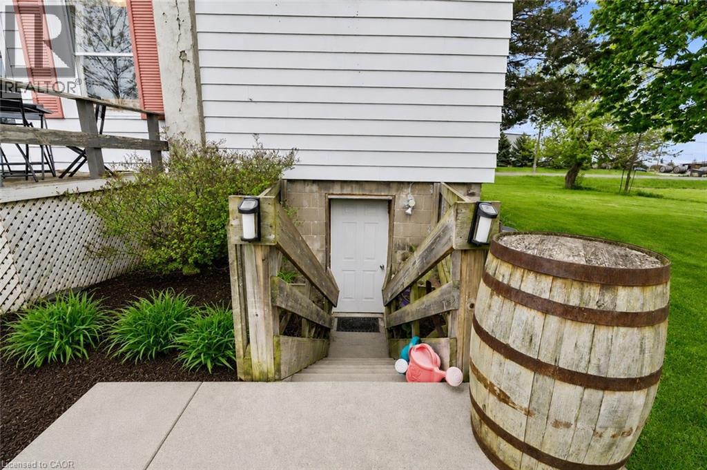1068 NIAGARA STONE Road - Image 29