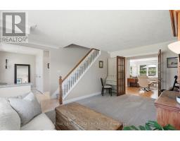 Living room - 48 Tower Drive, Toronto, ON M1R3N9 Photo 7