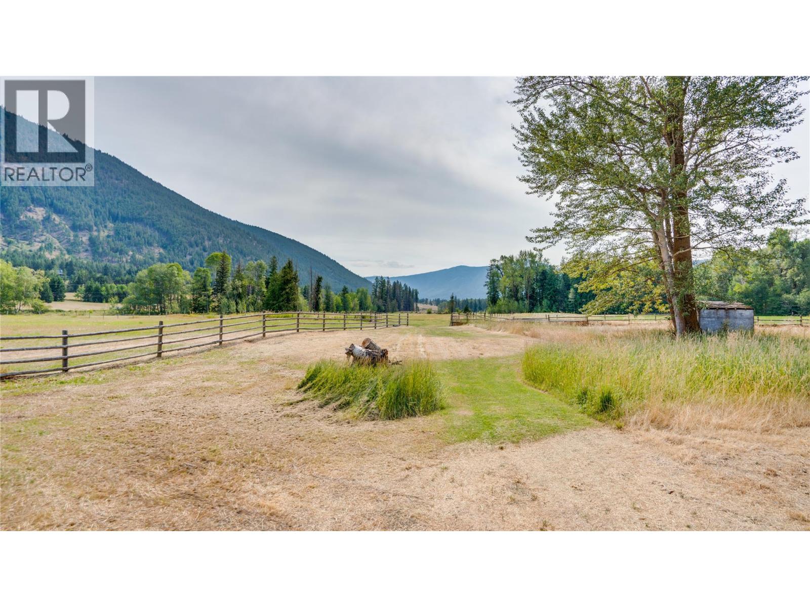 3545 Shaw Road, Falkland