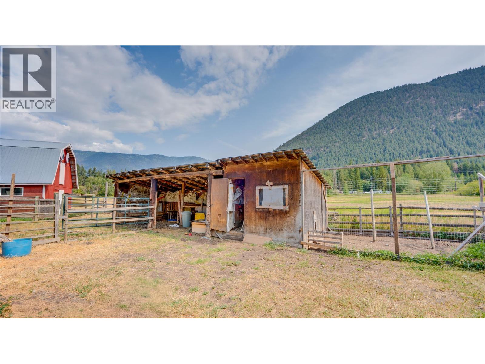 3545 Shaw Road, Falkland