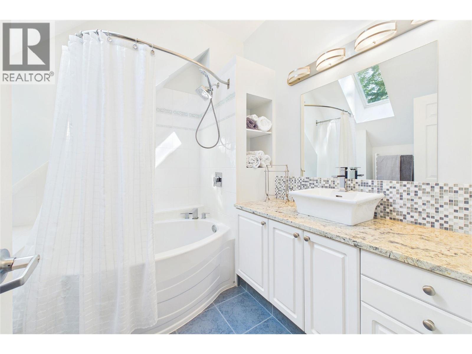 114 BEAR END Road, Penticton