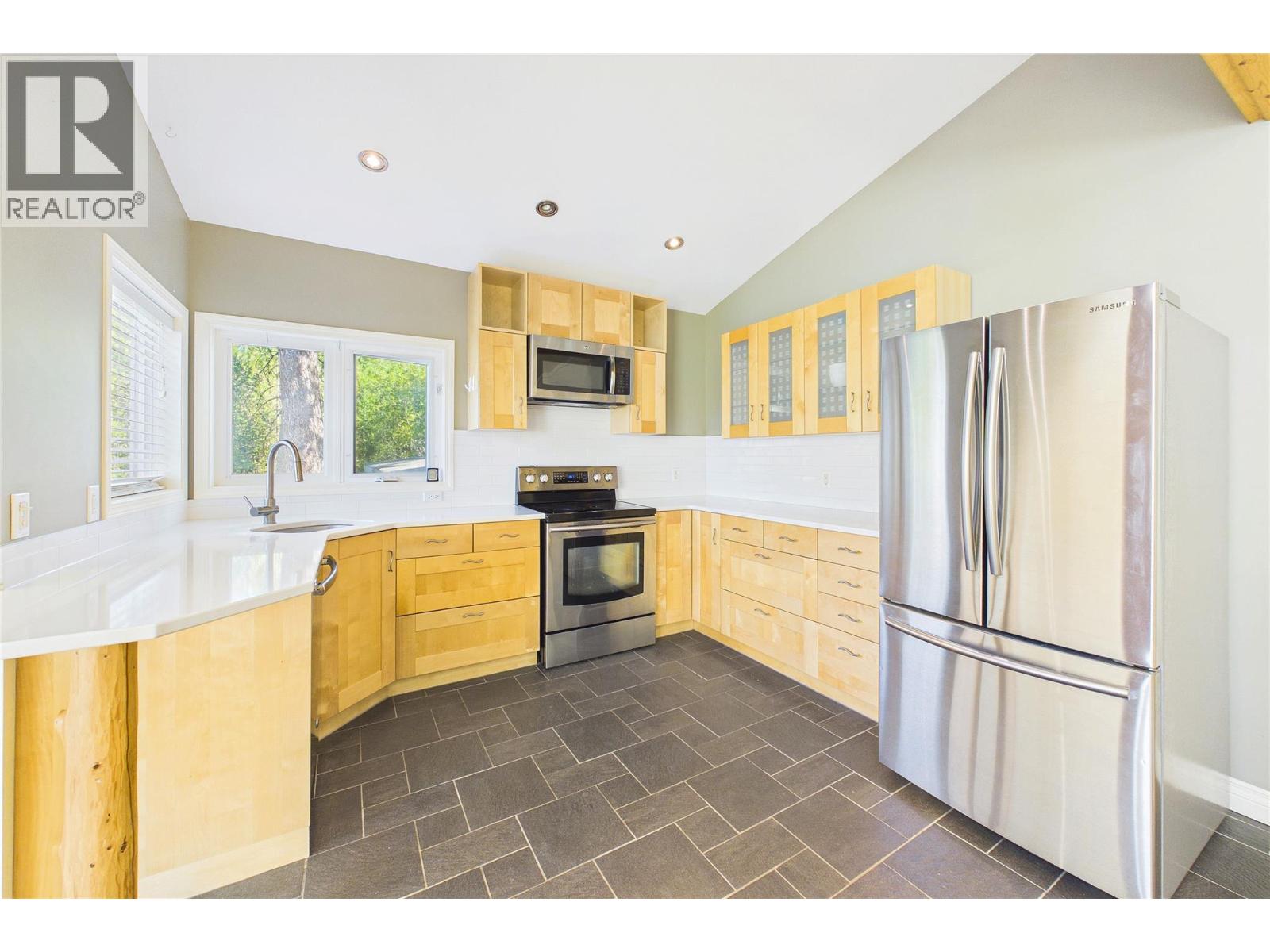 114 BEAR END Road, Penticton