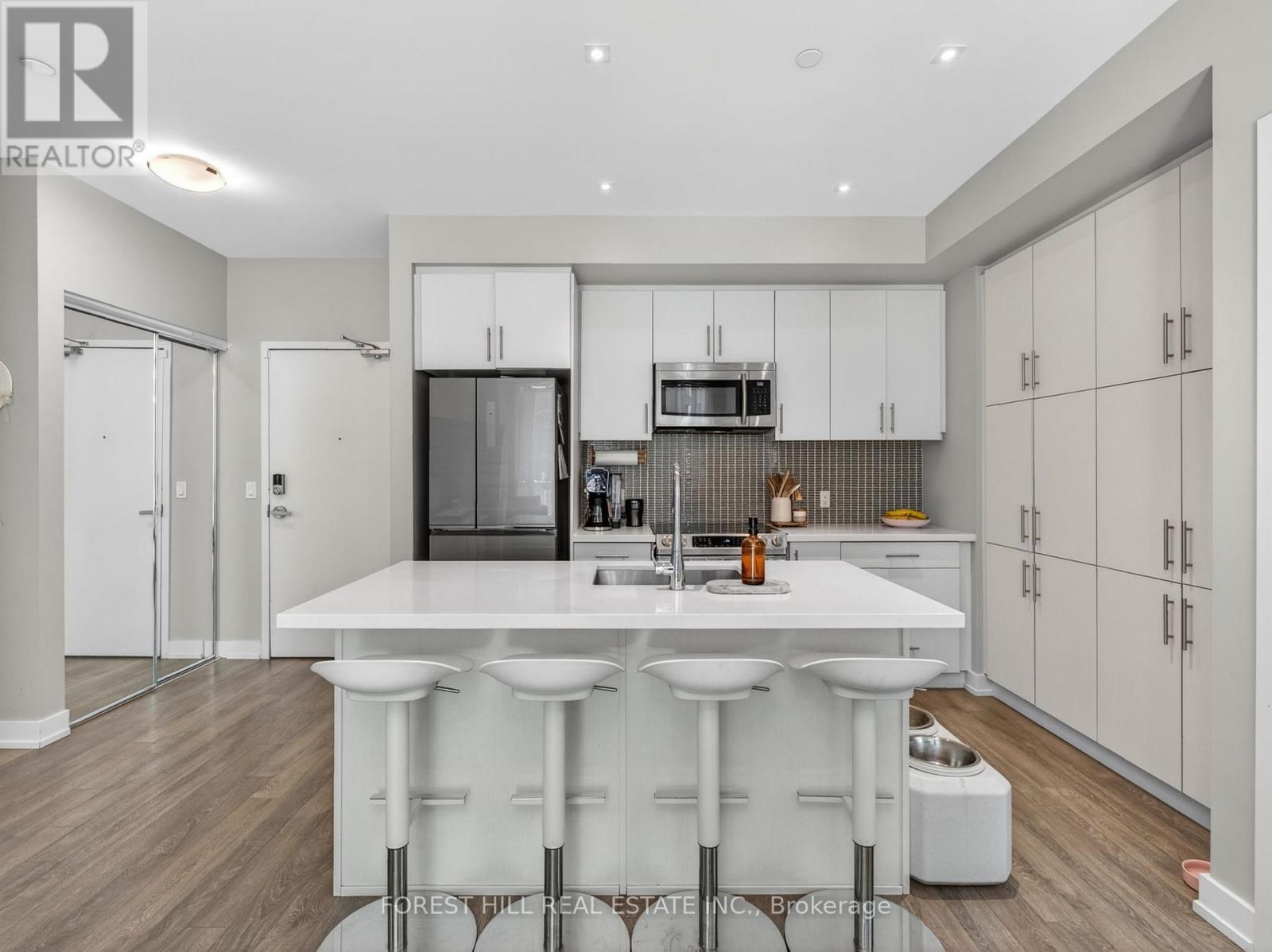 #133 375 SEA RAY AVENUE - Image 5
