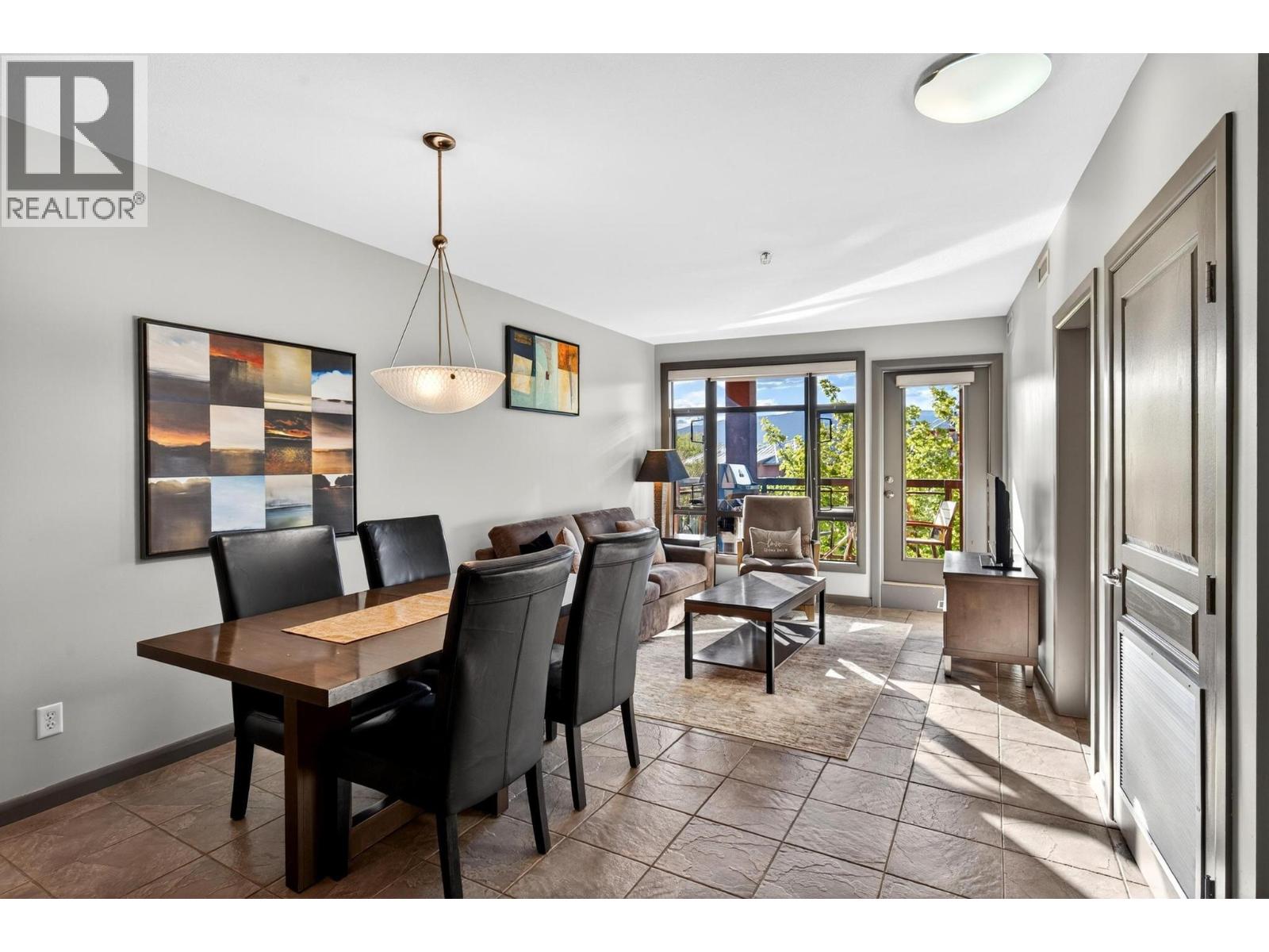 308 654 Cook Road, Kelowna