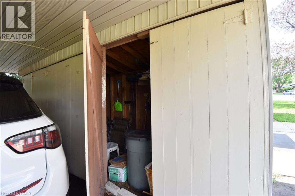 23 SHERWOOD Rise - Image 28