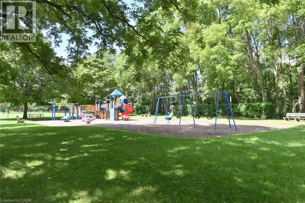 23 SHERWOOD Rise - Image 32