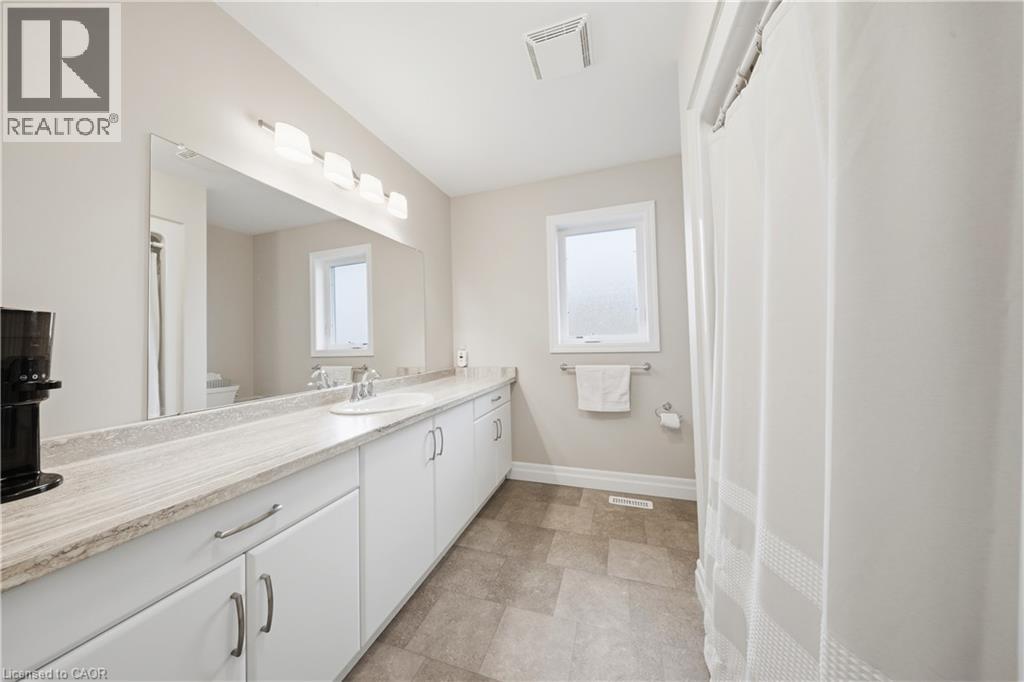 300 HUTTON Street E - Image 26