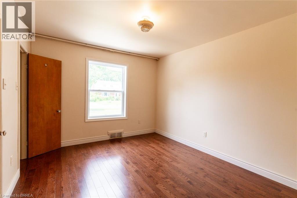 107 QUEENSWAY Drive - Image 15