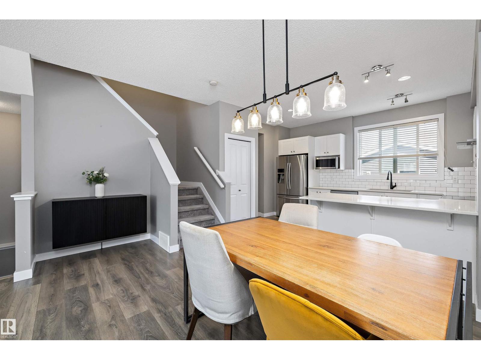 8412 24 AV SW - Image 11