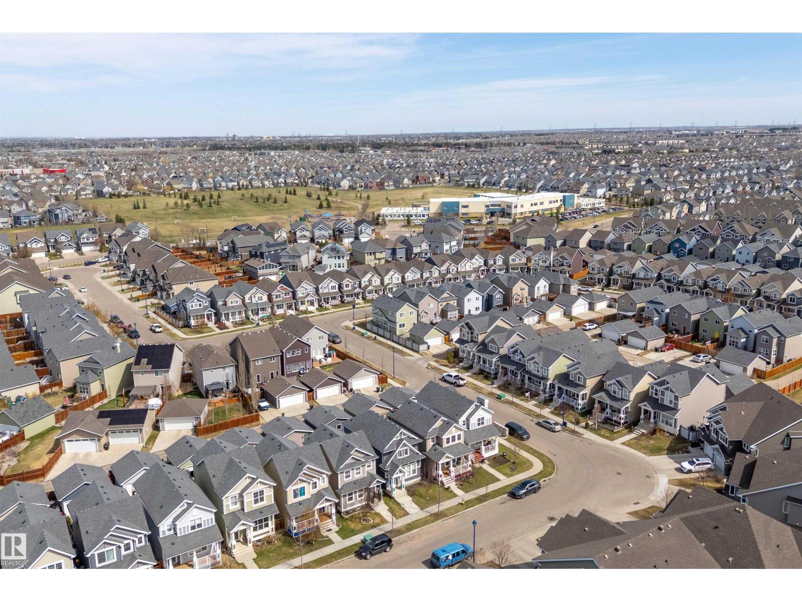 8412 24 AV SW - Image 39