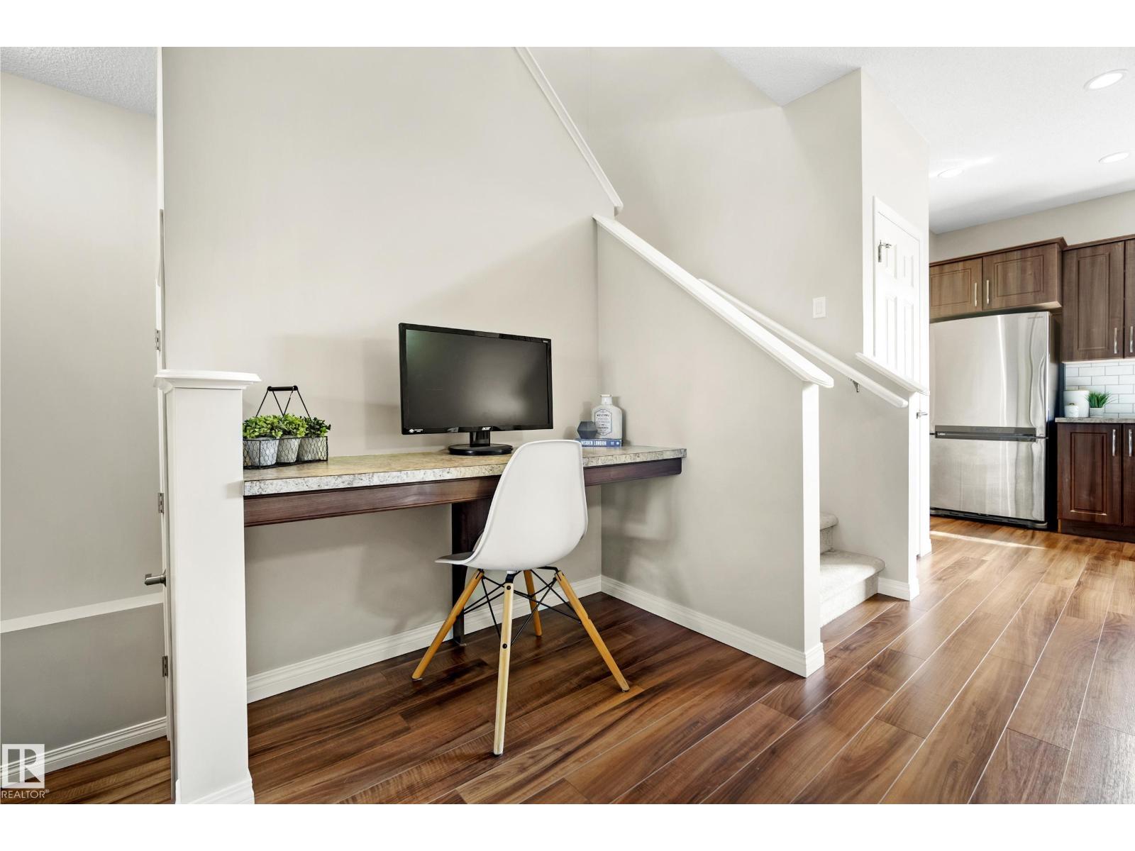 21839 99 AV NW - 13