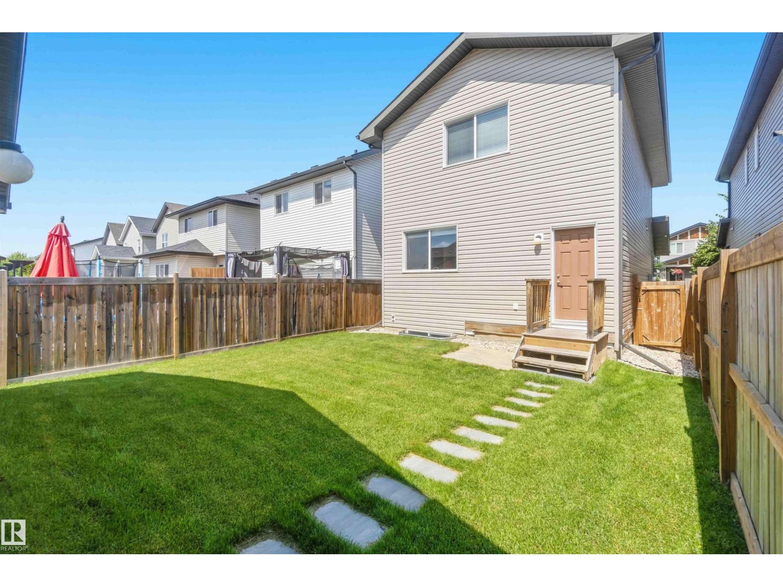 21839 99 AV NW - 48