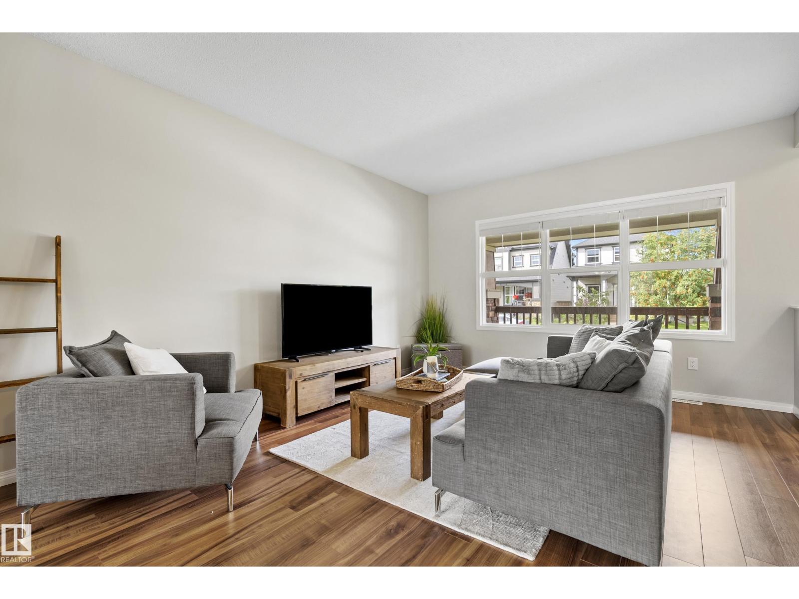 21839 99 AV NW - 9