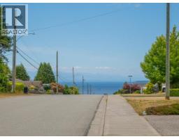 7249 Field Street, Powell River, BC V8A5S9 Photo 11