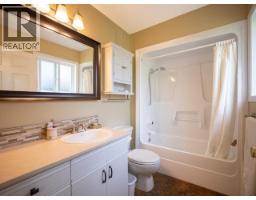 7249 Field Street, Powell River, BC V8A5S9 Photo 33