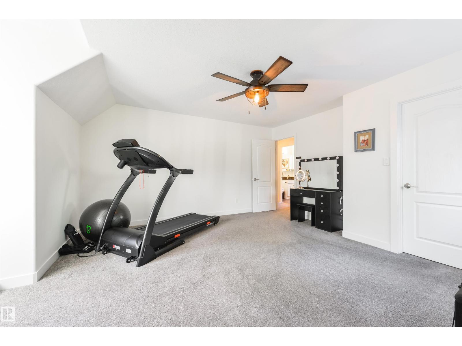 #37 54129 RGE ROAD 275 - 21