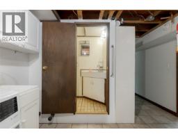4581 Wellington Ave, Port Alberni, BC V9Y7L4 Photo 37