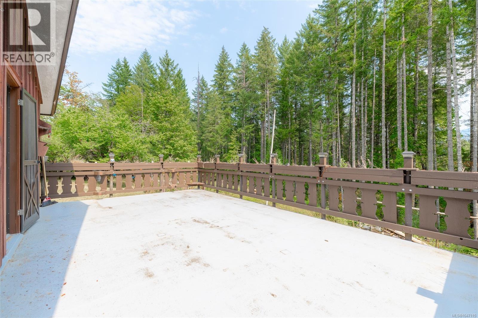 4581 Wellington Ave - Image 17
