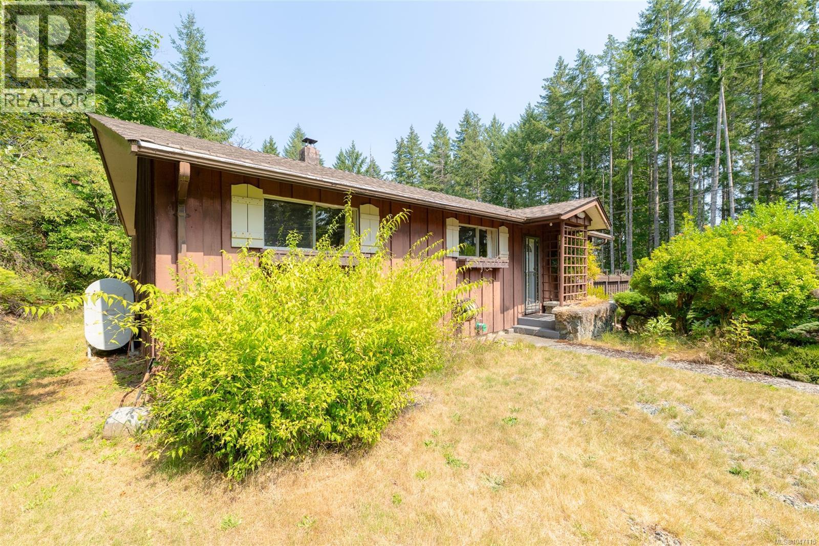 4581 Wellington Ave - Image 7