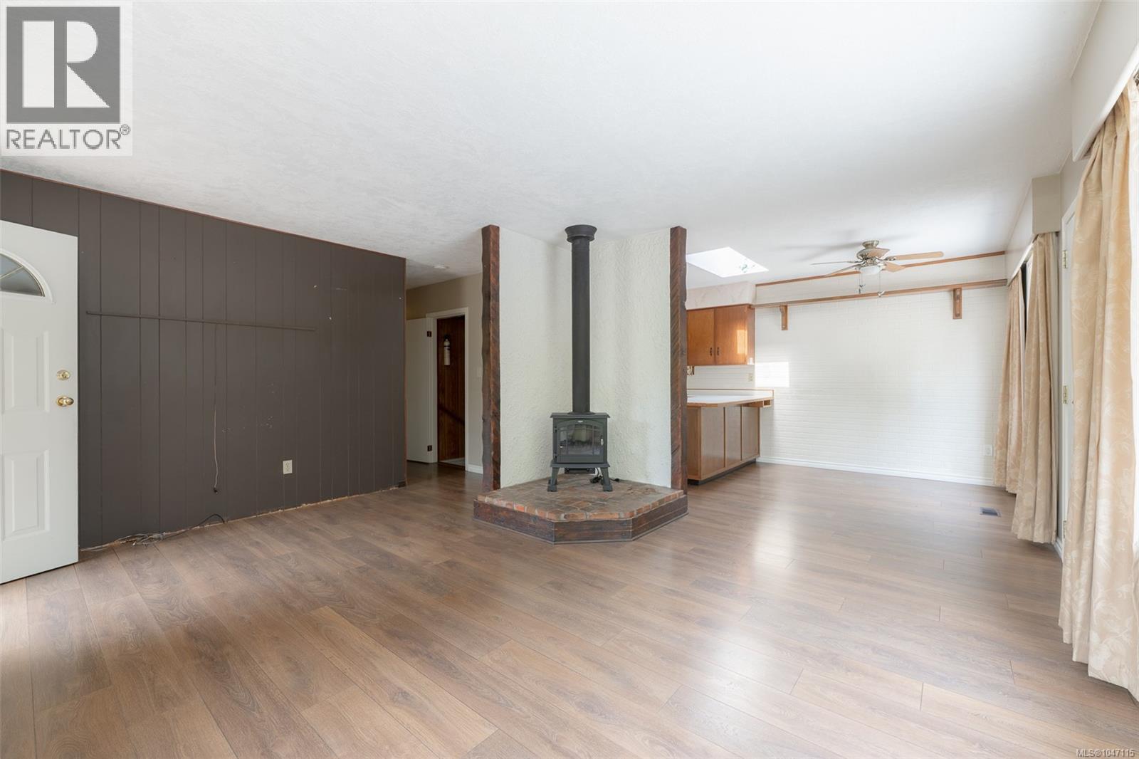 4581 Wellington Ave - 12