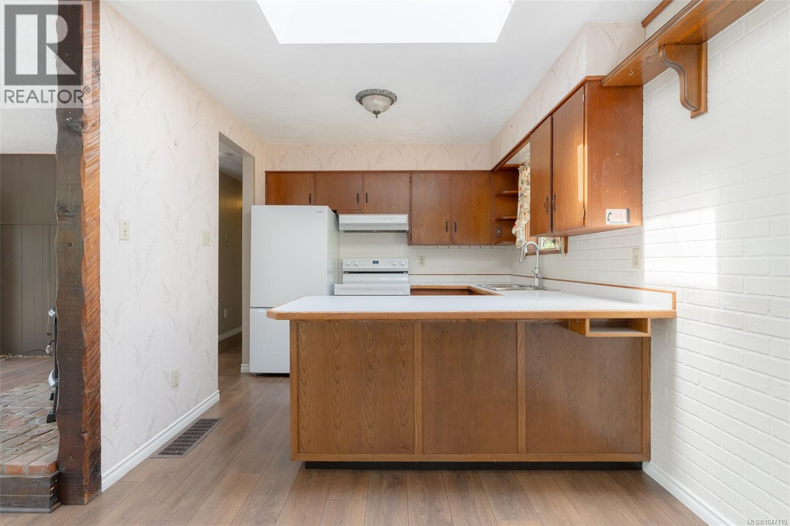 4581 Wellington Ave - 23