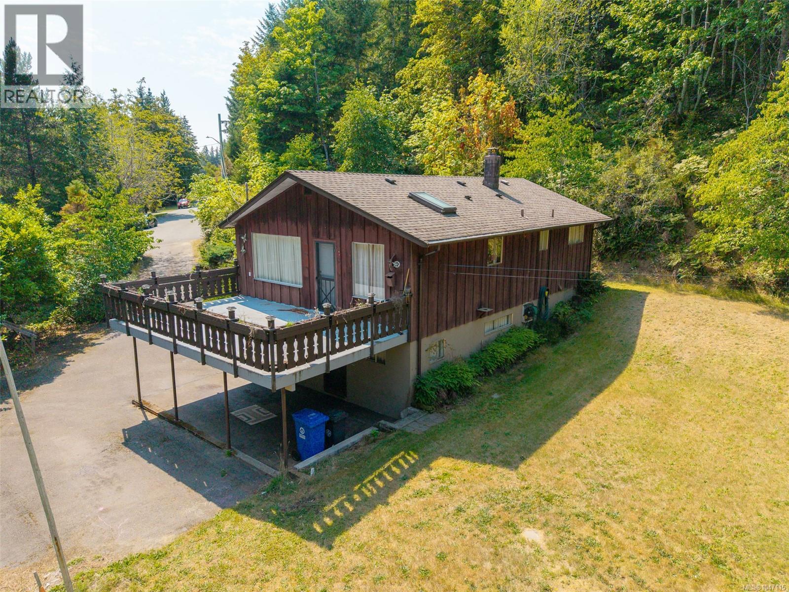 4581 Wellington Ave - Image 44