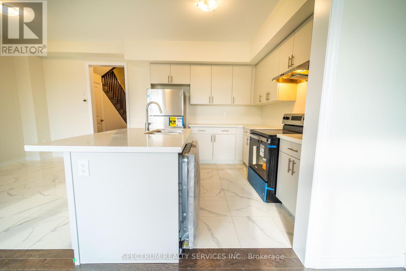 19 CHAPMAN ROAD - Image 43