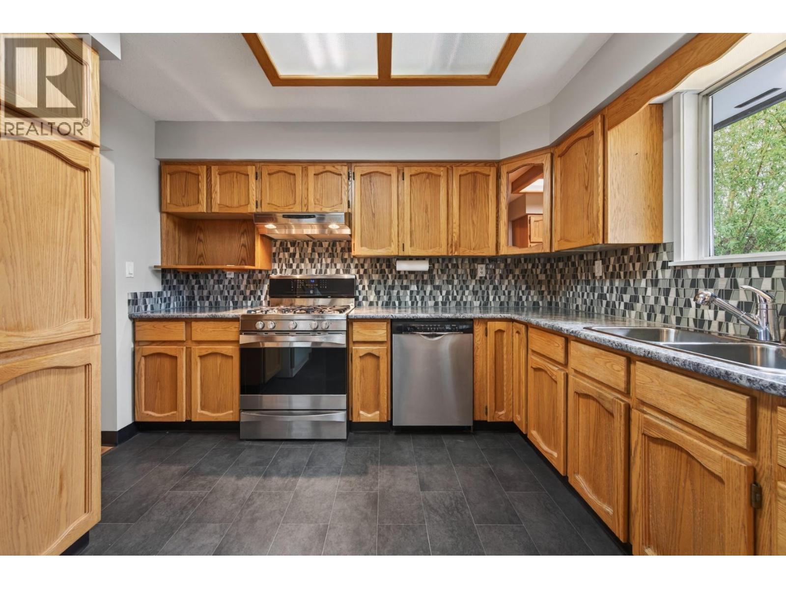 2268 SCHINDLER Crescent - Image 9