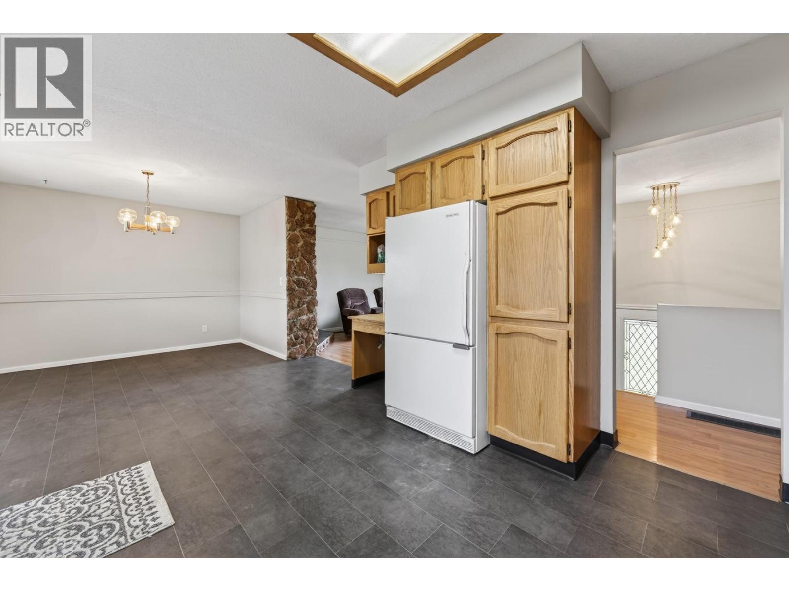 2268 SCHINDLER Crescent - Image 11