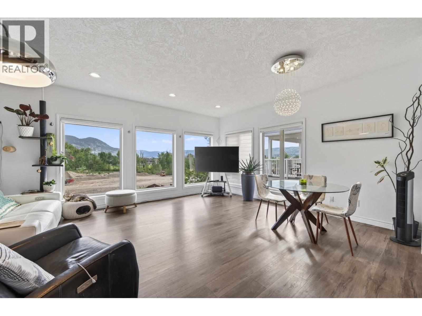 1616 Fir Road - 5