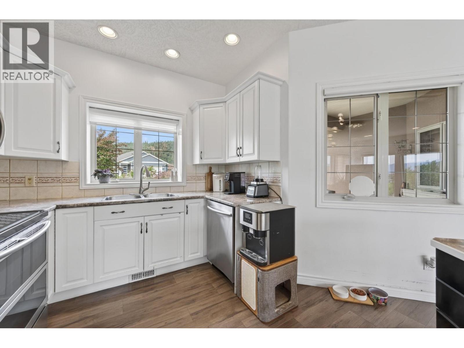 1616 Fir Road - 11