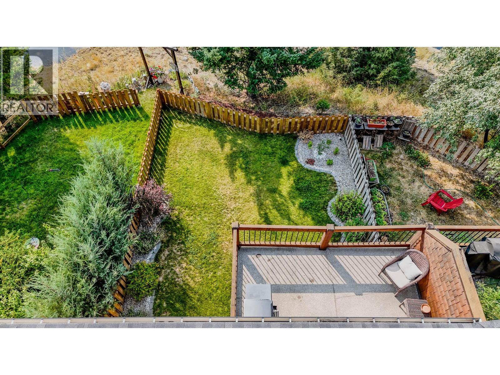 #3 989 Swansea View Road - 35