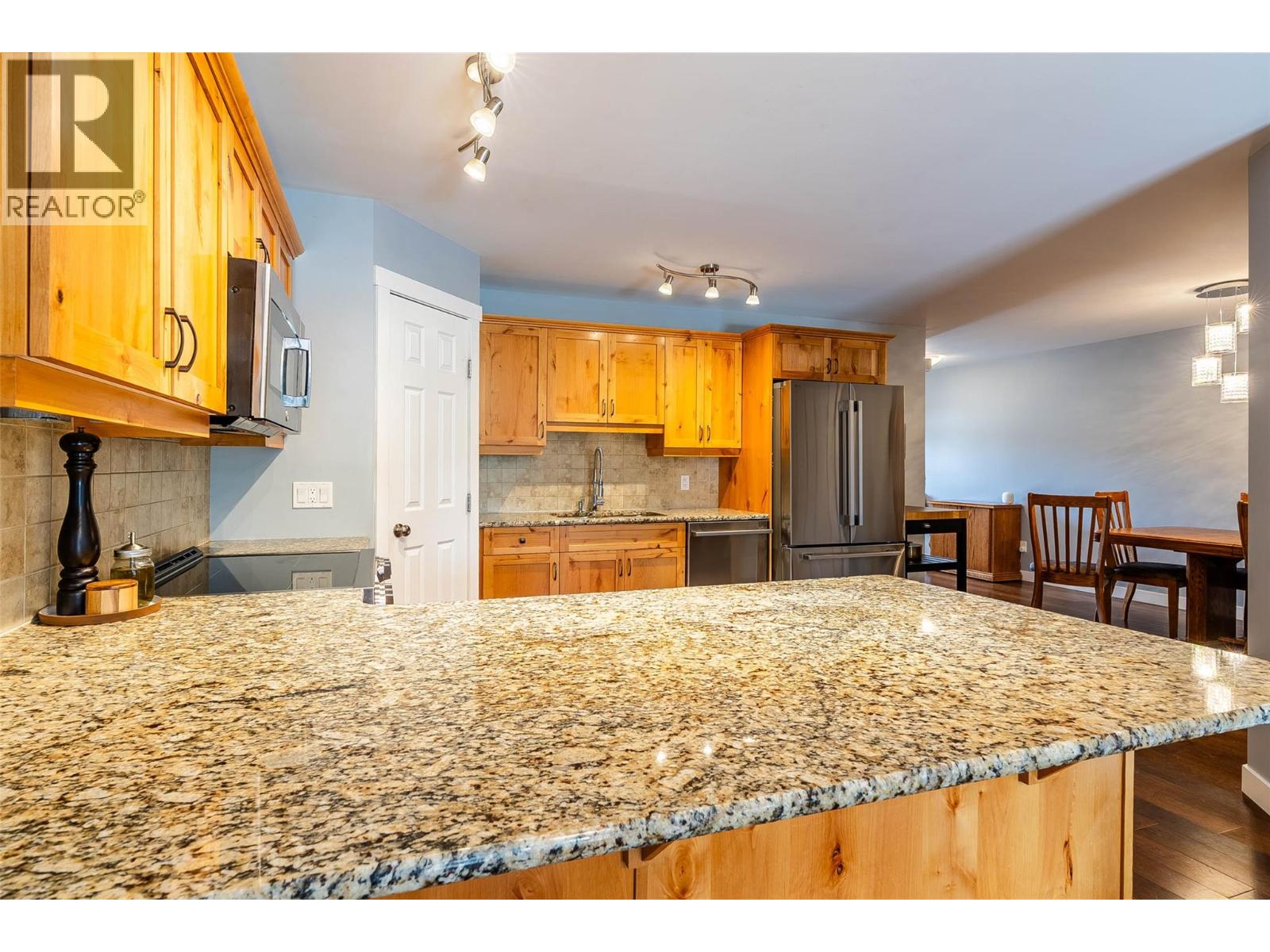 #3 989 Swansea View Road - 4