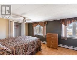 84 Main Street thumbnail 16