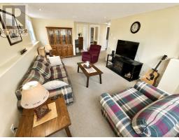 76 Clearwater Drive thumbnail 31