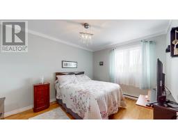 60 Lindbergh Crescent thumbnail 15