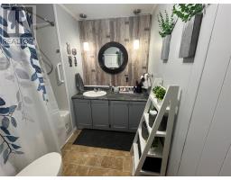 15 Viscount Crescent thumbnail 17