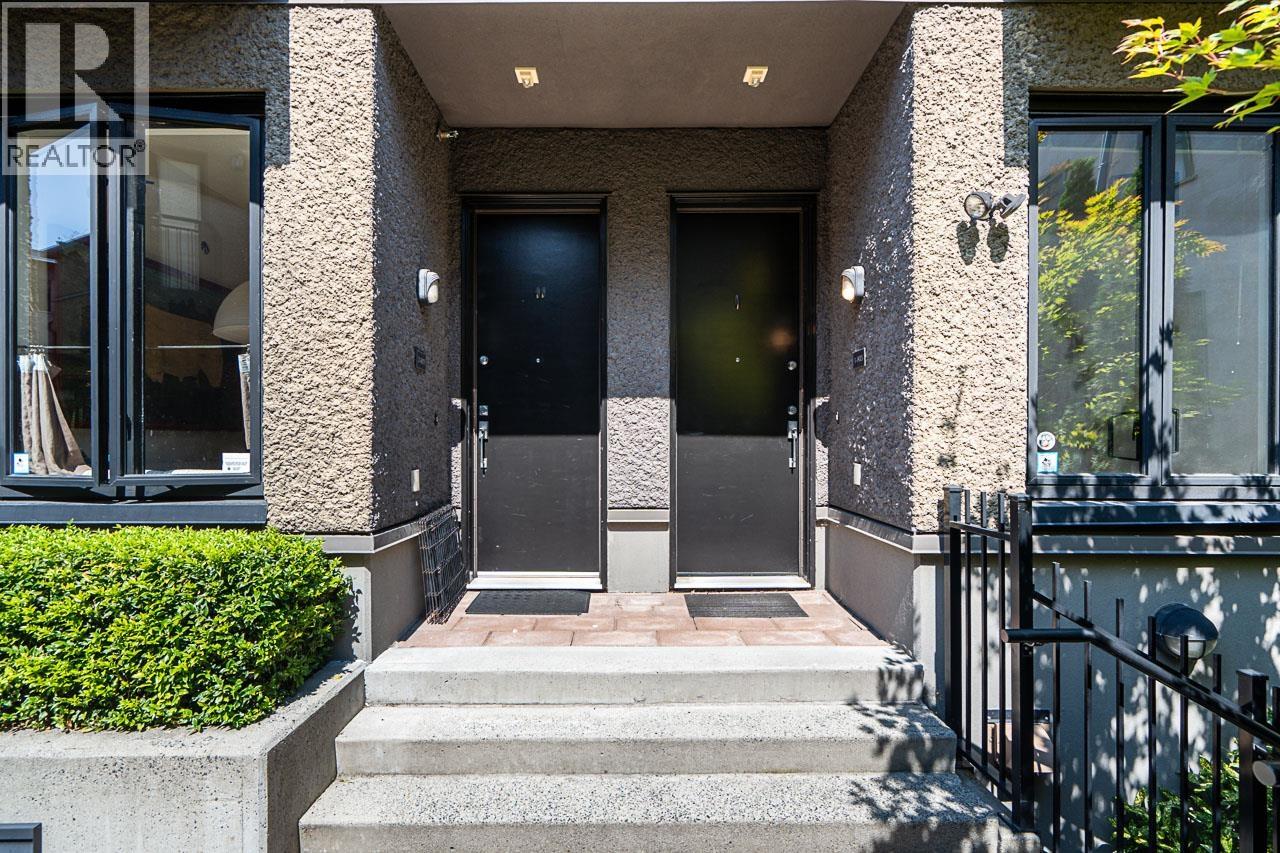 1 1425 W 11TH AVENUE, Vancouver