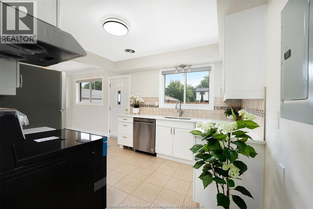 4100 MOUNT ROYAL - Image 18