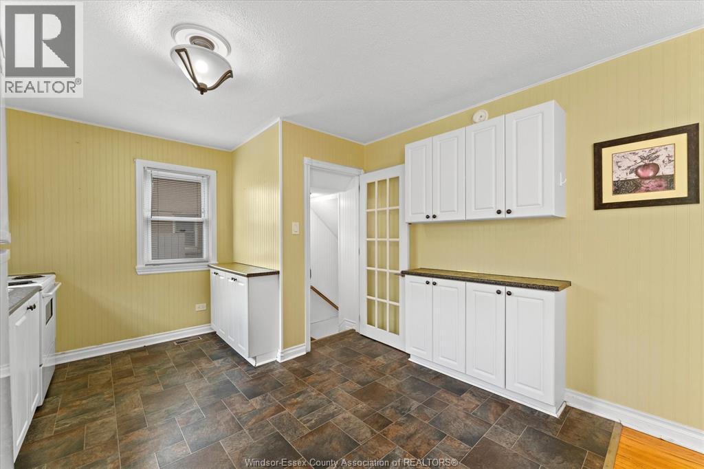 2258 TECUMSEH ROAD West - Image 11