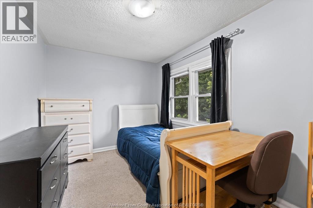 2258 TECUMSEH ROAD West - 15