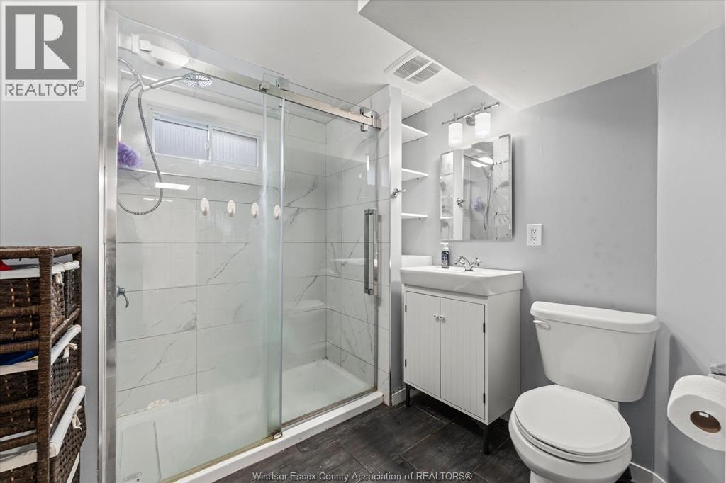 2258 TECUMSEH ROAD West - 22