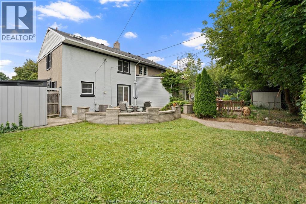 2258 TECUMSEH ROAD West - Image 28