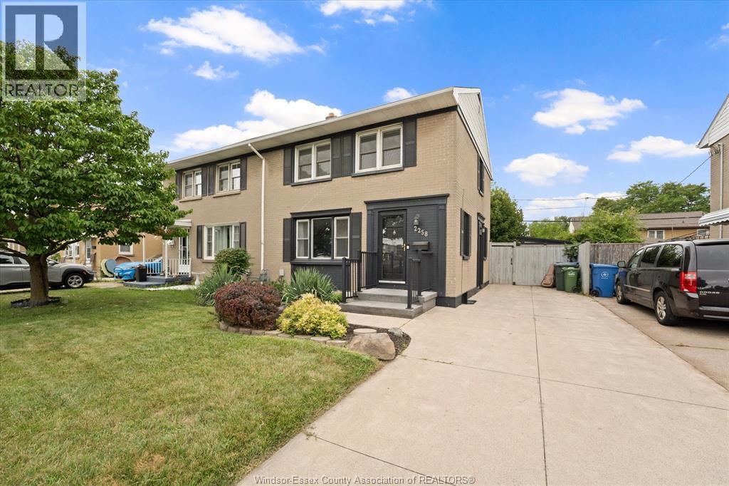 2258 TECUMSEH ROAD West - Image 4