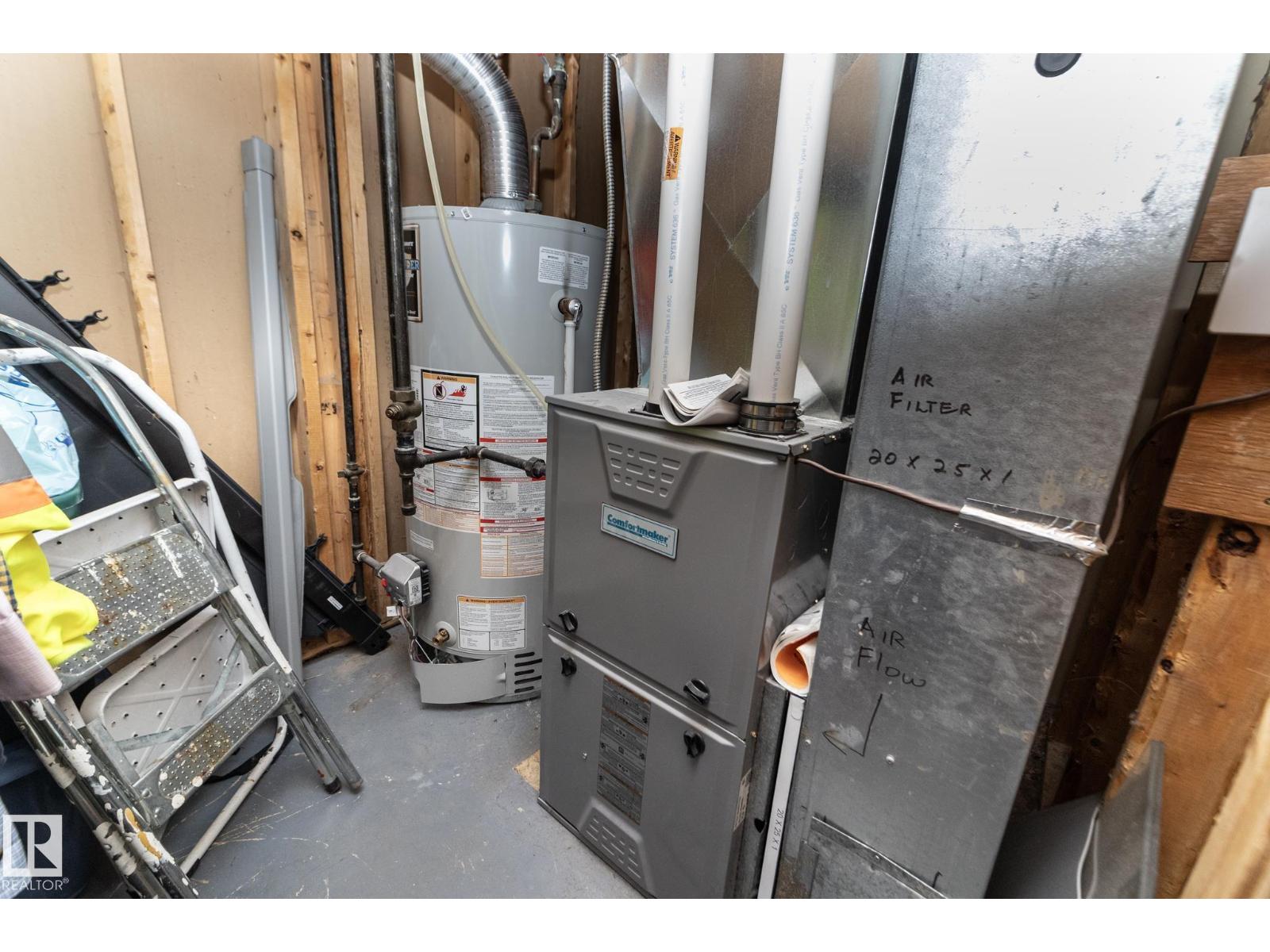 3608 44 ST - Image 31