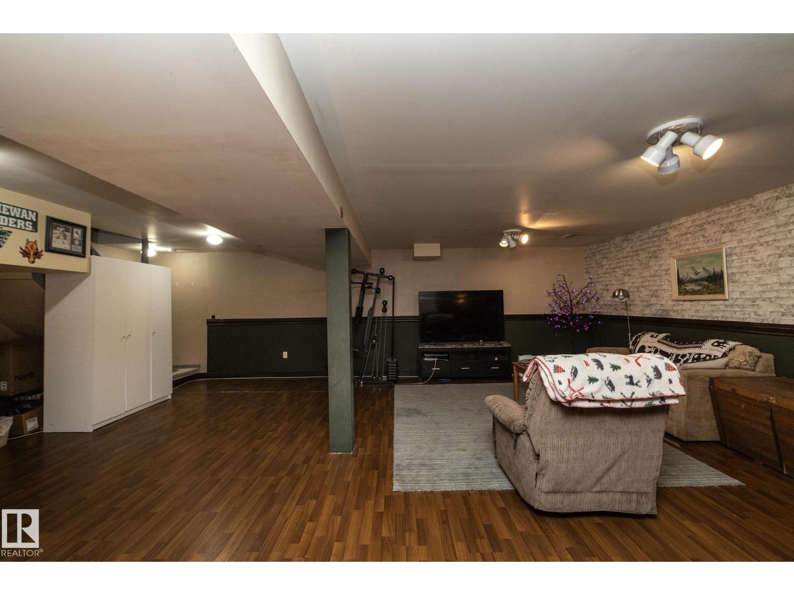 3608 44 ST - Image 26