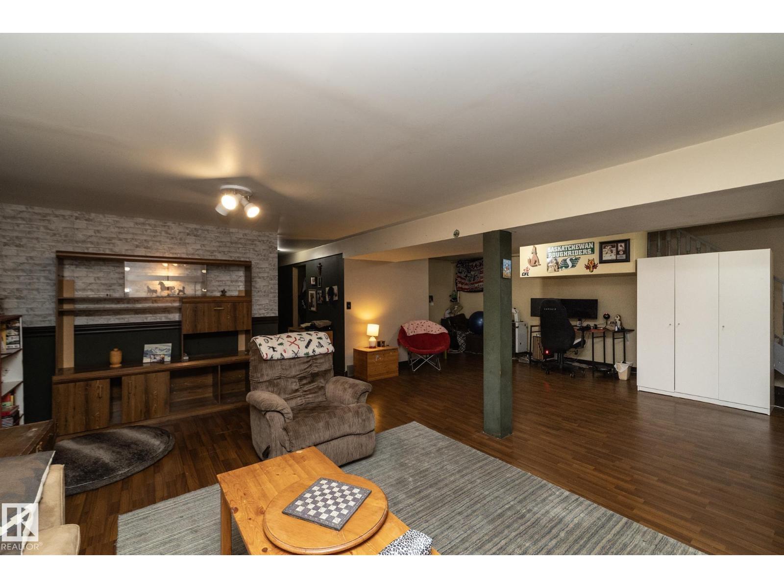 3608 44 ST - Image 25