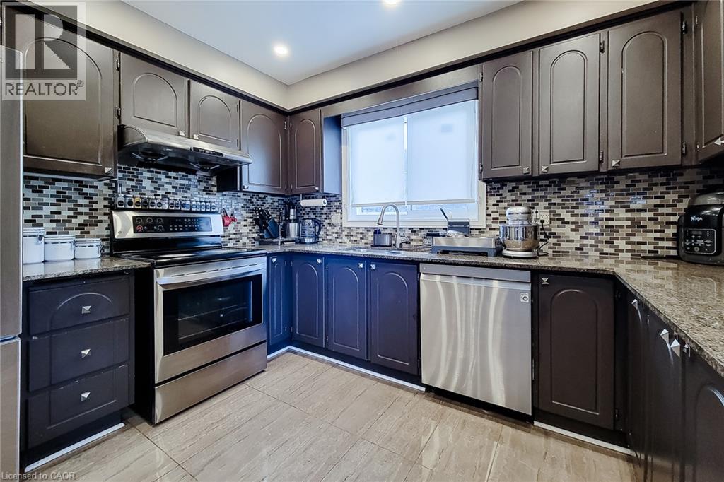 367 HEMLOCK Avenue - Image 27
