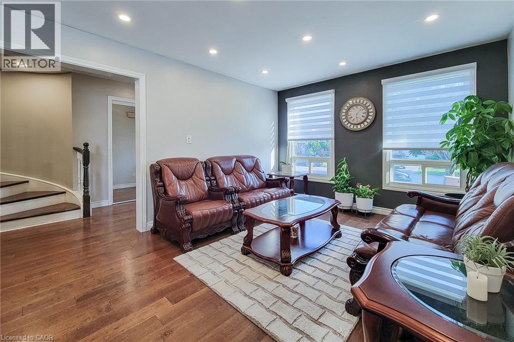 367 HEMLOCK Avenue - 14