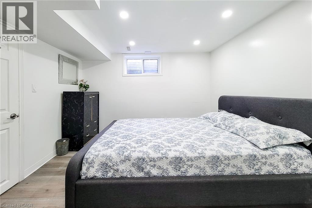 367 HEMLOCK Avenue - Image 46